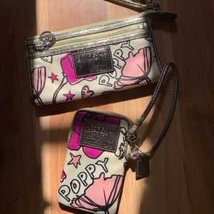 RARE Coach Poppy Wristlet and Phone Holder Set
